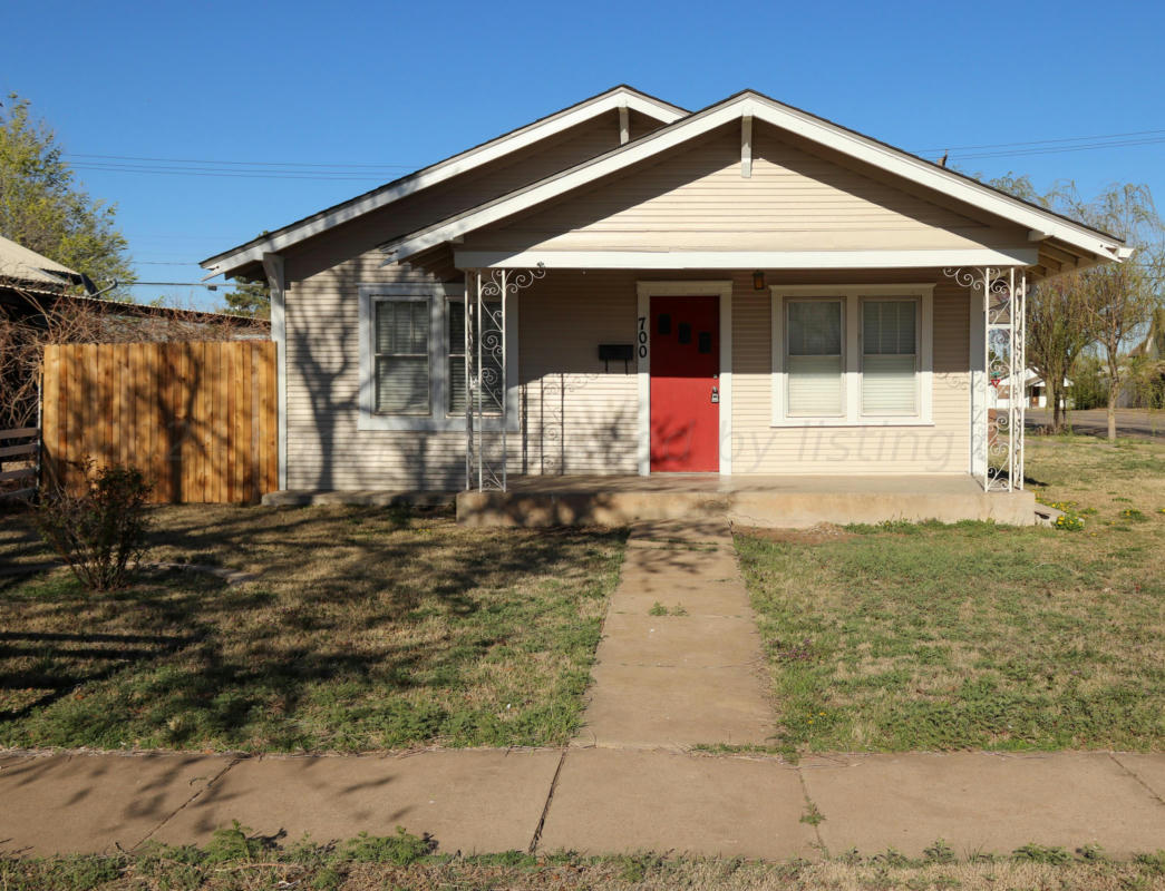 700 N SOMERVILLE ST, PAMPA, TX 79065, photo 1 of 31